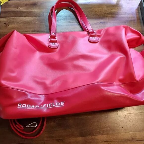 Rodan + Fields Faux Leather large Red Tote Beach carry beach shoulder Bag marks - Picture 1 of 8